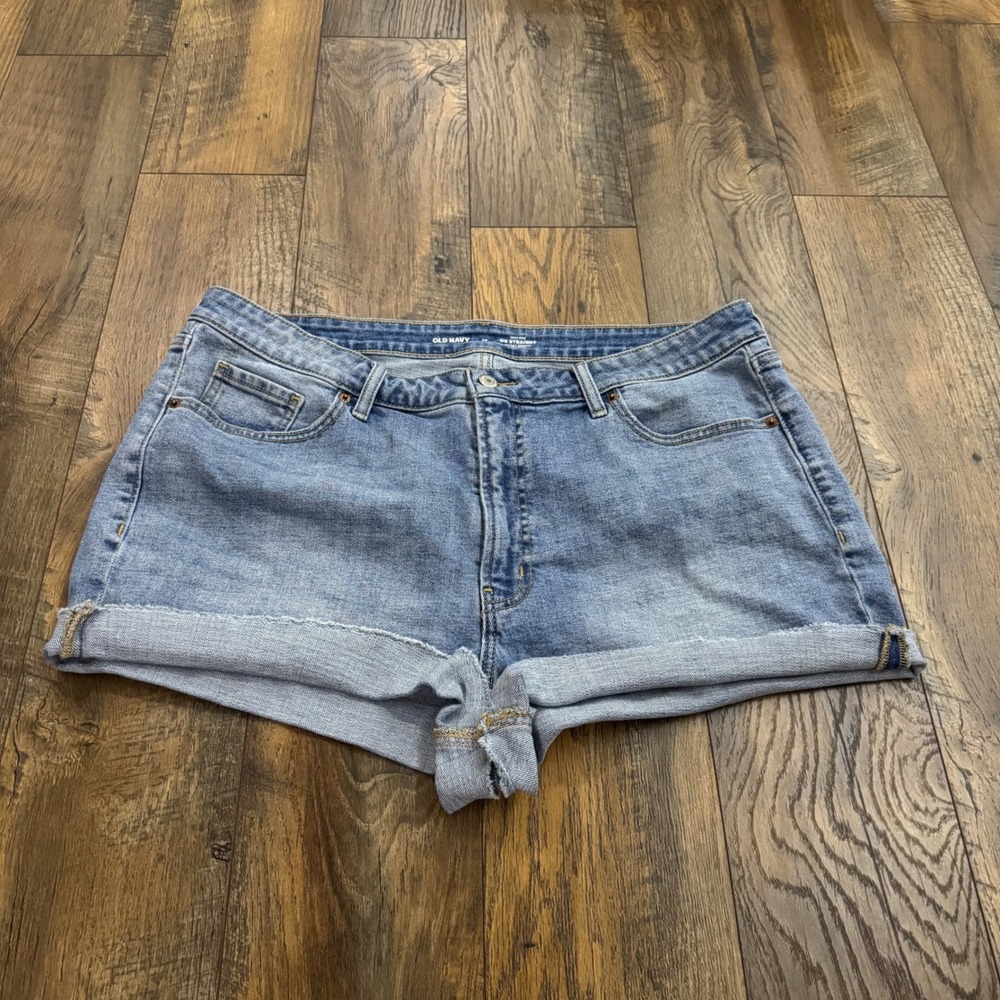 Old Navy OG Straight High-Rise Denim Shorts Light Wash Cuffed Womens 18 Summer